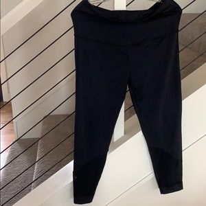 GapFit Maternity Capri leggings, size M